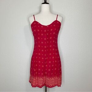 NWOT Mudd Women’s Size Large Red Floral Romper